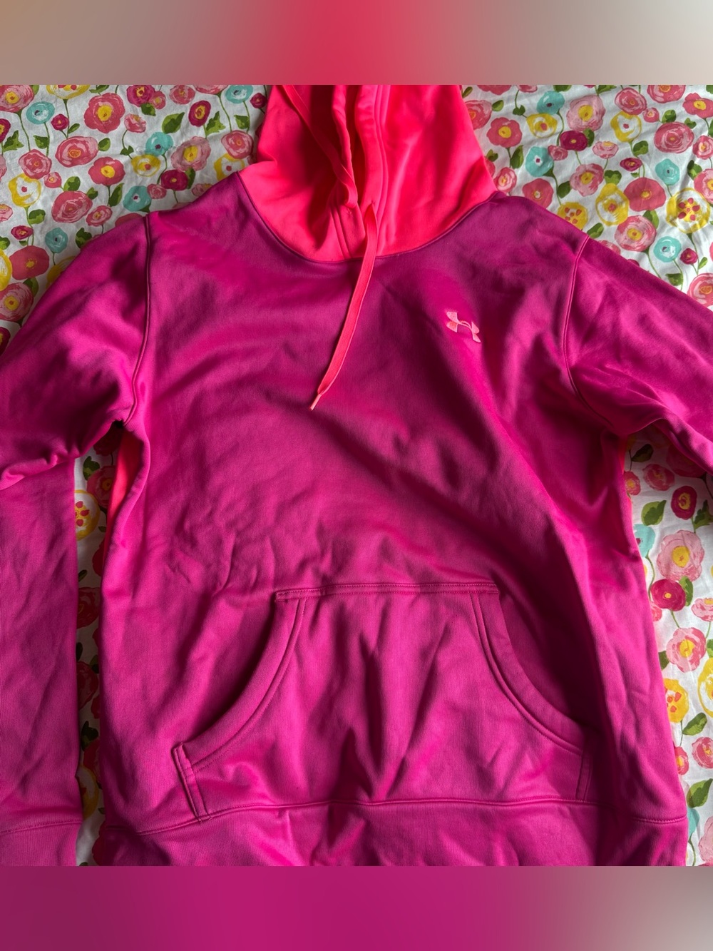 Women’s medium two toned pink under armour hoodie